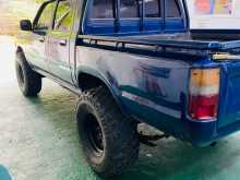https://riyasewana.com/uploads/toyota-hilux-1992-220243212372.jpg