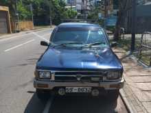 https://riyasewana.com/uploads/toyota-hilux-1997-259575412952.jpg