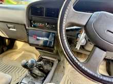 https://riyasewana.com/uploads/toyota-hilux-1997-278500012083.jpg