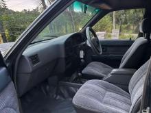 https://riyasewana.com/uploads/toyota-hilux-1o6-28915356345.jpg
