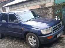 Toyota Hilux 2000 Pickup