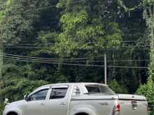 https://riyasewana.com/uploads/toyota-hilux-2006-279043312242.jpg
