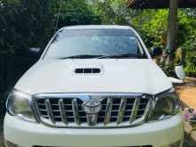 https://riyasewana.com/uploads/toyota-hilux-2007-120125612594.jpg