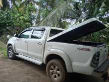 https://riyasewana.com/uploads/toyota-hilux-2007-1421082012172.jpg