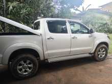 https://riyasewana.com/uploads/toyota-hilux-2007-1717541212972.jpg