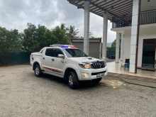 https://riyasewana.com/uploads/toyota-hilux-2007-2010511012012.jpg