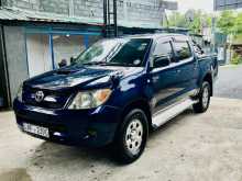 https://riyasewana.com/uploads/toyota-hilux-2007-220291912702.jpg