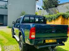 https://riyasewana.com/uploads/toyota-hilux-2007-2213562712932.jpg