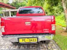 https://riyasewana.com/uploads/toyota-hilux-2007-249132612262.jpg