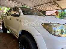https://riyasewana.com/uploads/toyota-hilux-2007-3016482412973.jpg