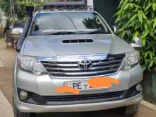 https://riyasewana.com/uploads/toyota-hilux-2008-1615294612831.jpg