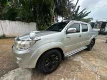 https://riyasewana.com/uploads/toyota-hilux-2008-2010300512362.jpg