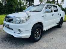 https://riyasewana.com/uploads/toyota-hilux-2009-3011583512302.jpg