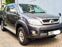 https://riyasewana.com/uploads/toyota-hilux-2009-3111451712792.jpg