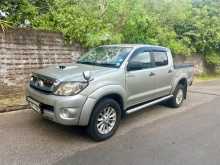 https://riyasewana.com/uploads/toyota-hilux-2010-13171738522.jpg