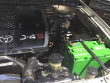 https://riyasewana.com/uploads/toyota-hilux-2010-186135712194.jpg