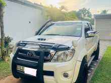 Toyota HILUX 2010 Pickup