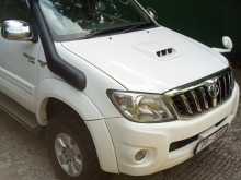 https://riyasewana.com/uploads/toyota-hilux-2010-47304012782.jpg