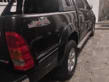 https://riyasewana.com/uploads/toyota-hilux-2011-1210235312892.jpg