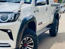 https://riyasewana.com/uploads/toyota-hilux-2011-922511812124.jpg
