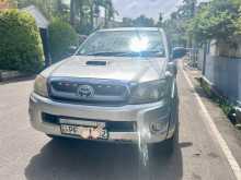 https://riyasewana.com/uploads/toyota-hilux-20112015-2011-2216483512844.jpg