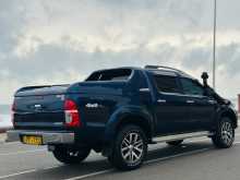 https://riyasewana.com/uploads/toyota-hilux-2013-1717442612852.jpg