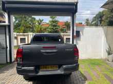 https://riyasewana.com/uploads/toyota-hilux-2017-2911435212712.jpg