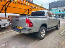 https://riyasewana.com/uploads/toyota-hilux-2017-513063812322.jpg