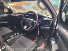 https://riyasewana.com/uploads/toyota-hilux-2017-513063812653.jpg