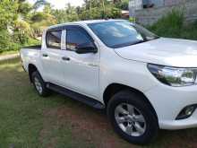 https://riyasewana.com/uploads/toyota-hilux-2018-189350112082.jpg
