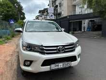 Toyota Hilux V 2018 Pickup
