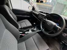 https://riyasewana.com/uploads/toyota-hilux-2018-68505112833.jpg