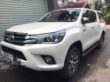 https://riyasewana.com/uploads/toyota-hilux-2020-920102712792.jpg