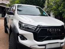 Toyota Hilux 2024 Pickup