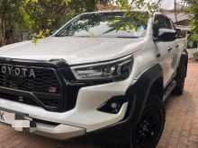 Toyota Hilux 2024 Pickup
