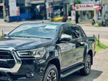 https://riyasewana.com/uploads/toyota-hilux-2025-2025-2414480812803.jpg