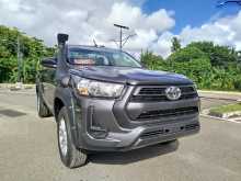 Toyota Hilux 2025 Pickup