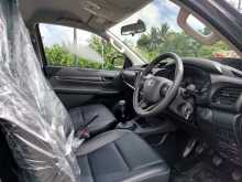 https://riyasewana.com/uploads/toyota-hilux-2025-309131212604.jpg