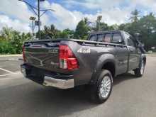 https://riyasewana.com/uploads/toyota-hilux-2025-309131212883.jpg