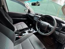 https://riyasewana.com/uploads/toyota-hilux-209231317254.jpg