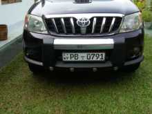 https://riyasewana.com/uploads/toyota-hilux-21036234152.jpg