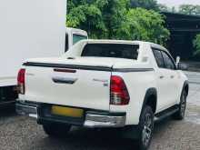 https://riyasewana.com/uploads/toyota-hilux-211207264992.jpg