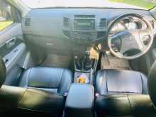 https://riyasewana.com/uploads/toyota-hilux-211247244163.jpg