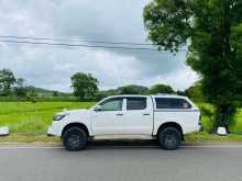 https://riyasewana.com/uploads/toyota-hilux-211247244562.jpg