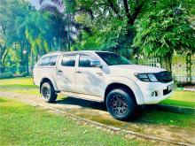 https://riyasewana.com/uploads/toyota-hilux-211248076625.jpg