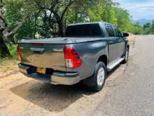 https://riyasewana.com/uploads/toyota-hilux-219185522413.jpg