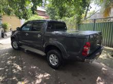 https://riyasewana.com/uploads/toyota-hilux-2211511717845.jpg