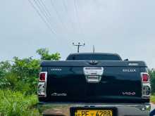 https://riyasewana.com/uploads/toyota-hilux-23140950565.jpg