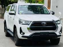 https://riyasewana.com/uploads/toyota-hilux-23175459343.jpg