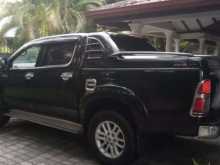 https://riyasewana.com/uploads/toyota-hilux-232251284012.jpg